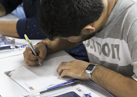 Carta para o eu do futuro: dinâmica emocionante marca o primeiro dia de aula no iCEV