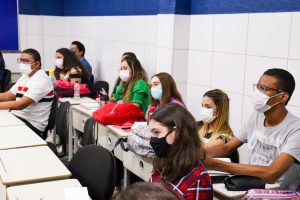 O projeto de extensão envolve estudantes de Direito iCEV de todos os períodos 